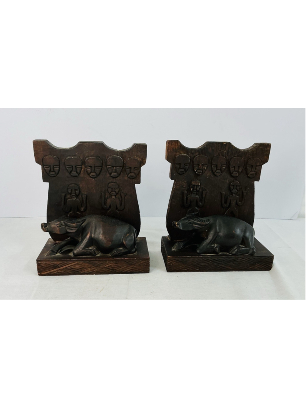 Vintage Hand-Carved African Reclining Buffalo/ Cattle Hardwood Bookends**READ.**